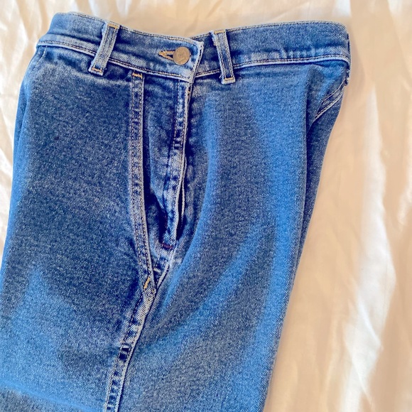 Vintage 1986 high waist, peg leg Lee jeans. Size 3, but fit like a 00 - Picture 6 of 8